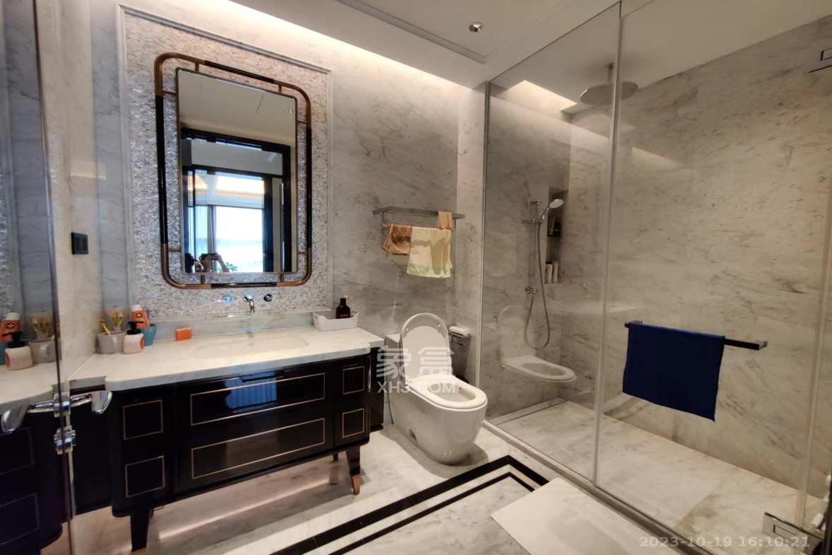 运达中央广场一、二期  5室2厅3卫    80000.0元/月室内图