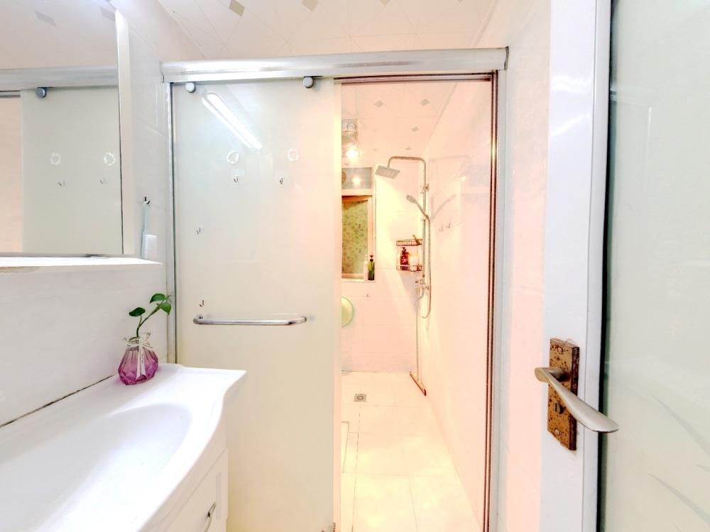 佛奥俊贤雅居  2室2厅1卫   130.00万