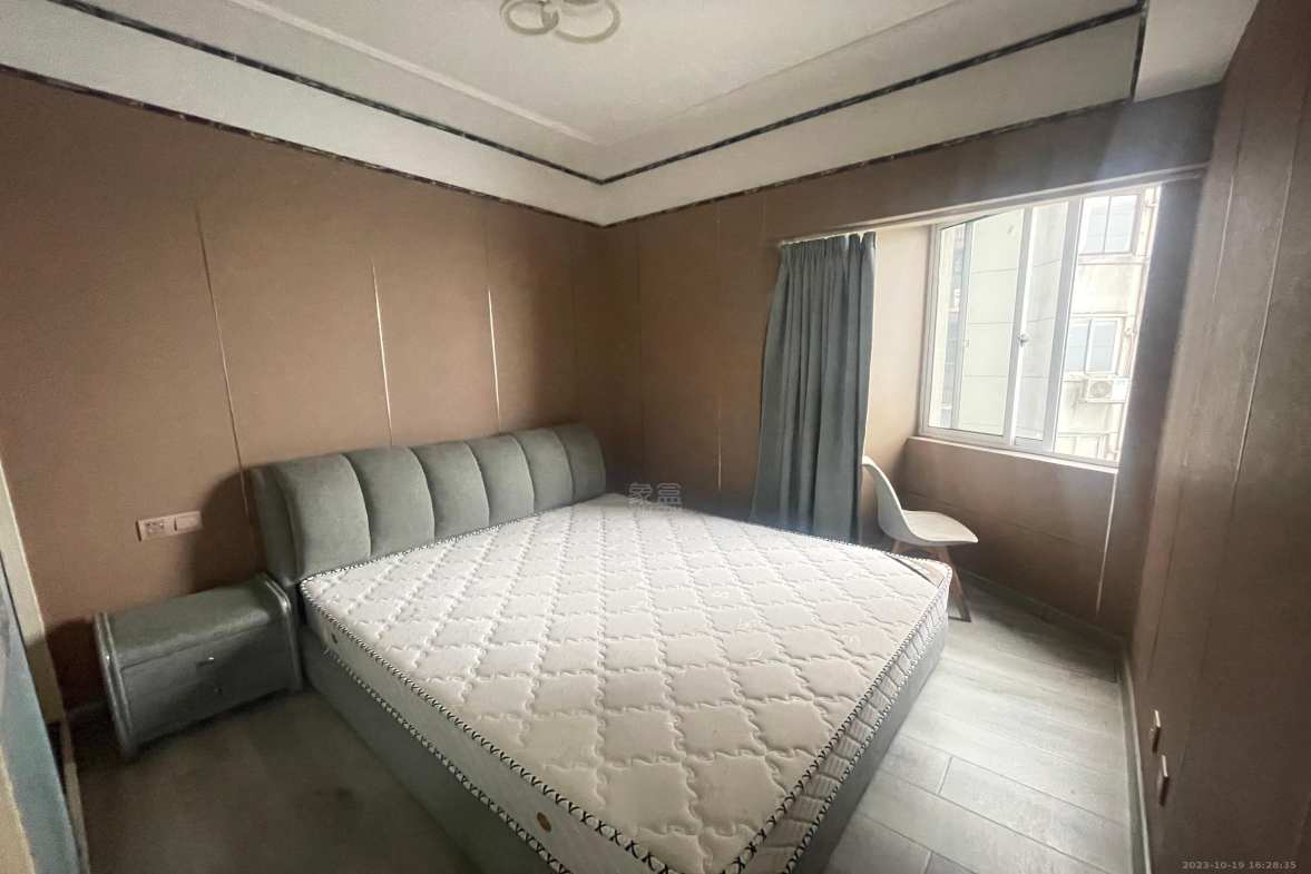 九天国际  3室2厅1卫   2800.00元/月室内图