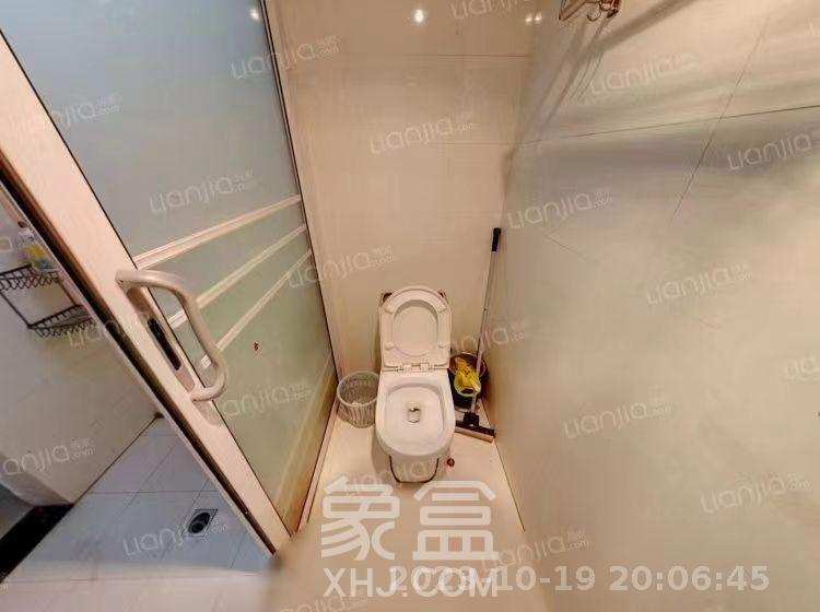 珠江东方明珠（新地东方明珠）一二期  3室2厅1卫    1800.0元/月室内图