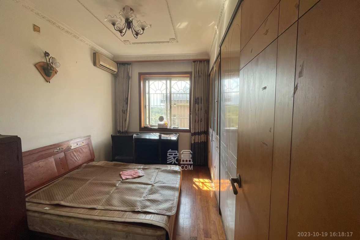 正圆小区（树木岭）  3室1厅1卫   1600.00元/月室内图