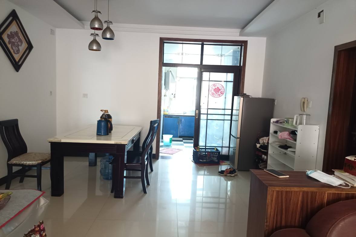 金碧花园  4室2厅2卫   55.80万 金碧花园  4室2厅2卫   55.80万客厅