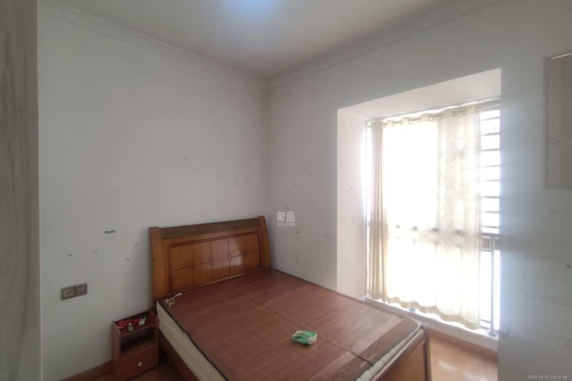 锑都家园  3室2厅1卫    2000.0元/月室内图