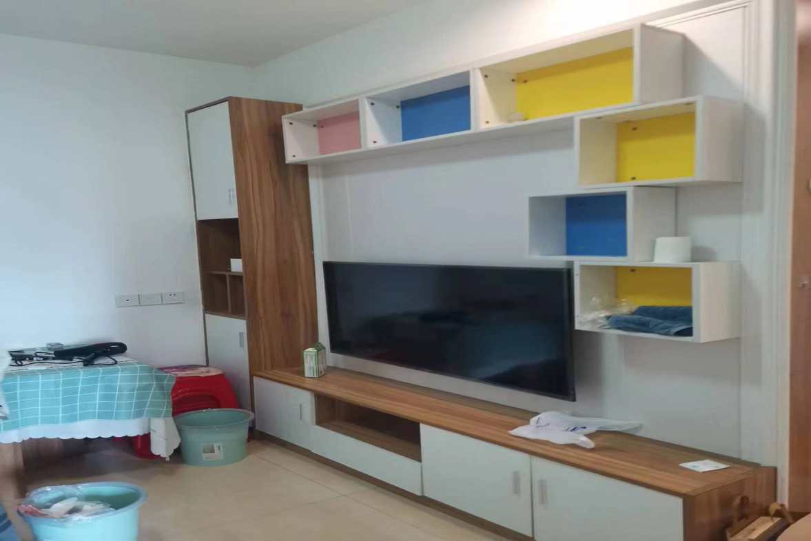 珠江愉景新城  1室1厅1卫   1300.00元/月室内图