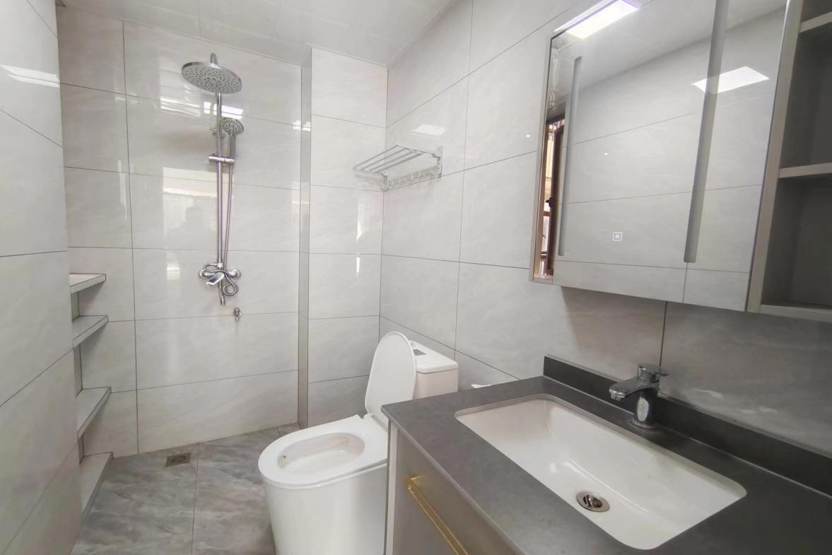 万象瑞城  3室2厅2卫    2500.0元/月室内图