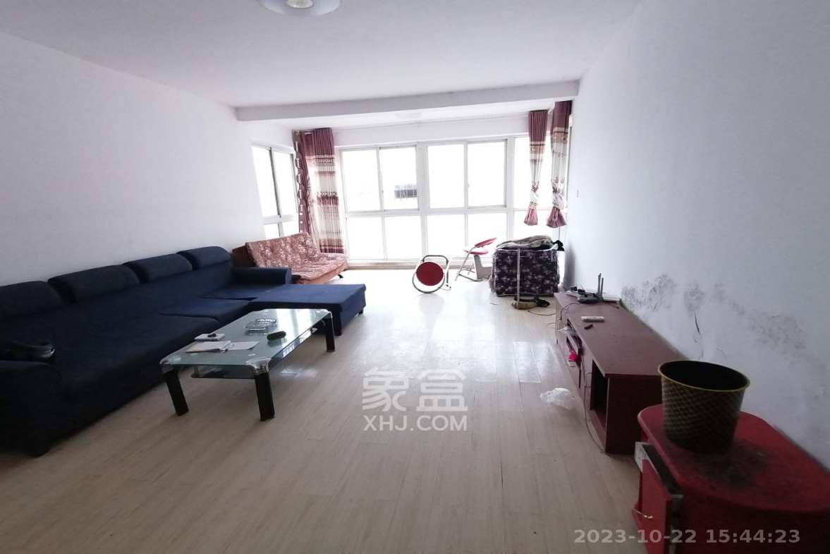 鑫天山城明珠  4室2厅2卫    1500.0元/月室内图