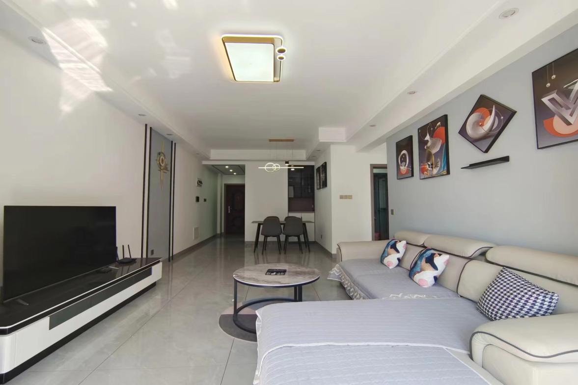 万象瑞城  3室2厅2卫    2500.0元/月室内图1