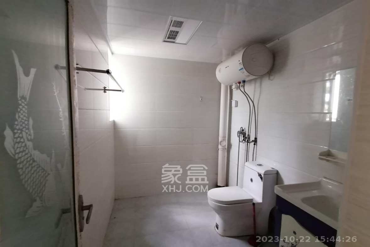 鑫天山城明珠  4室2厅2卫    1500.0元/月室内图