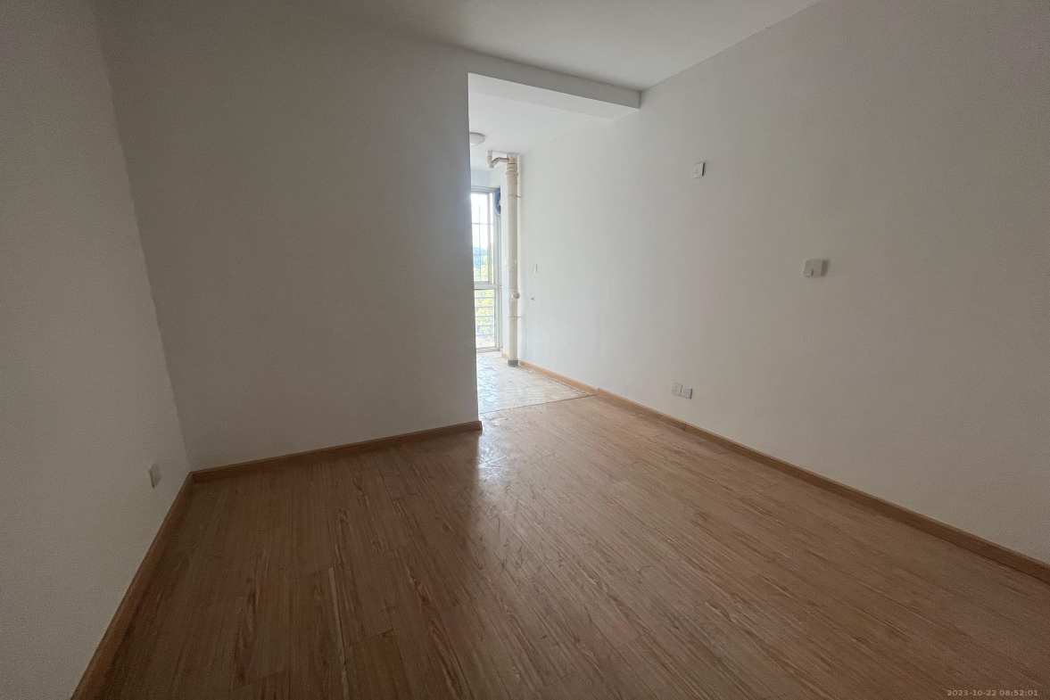 金碧华庭 3室2厅1卫 1800.0元/月 金碧华庭 3室2厅1卫 1800.0元/月室内图