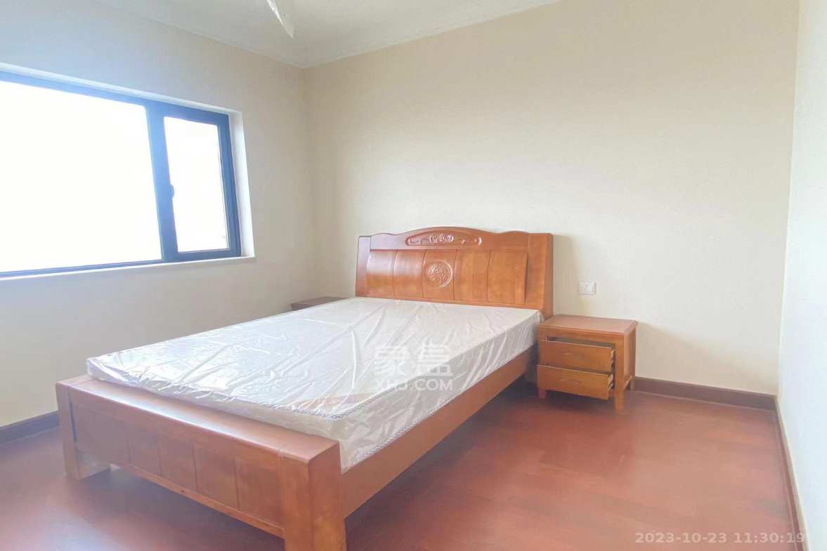 恒大翡翠华庭  3室2厅2卫    2000.0元/月室内图