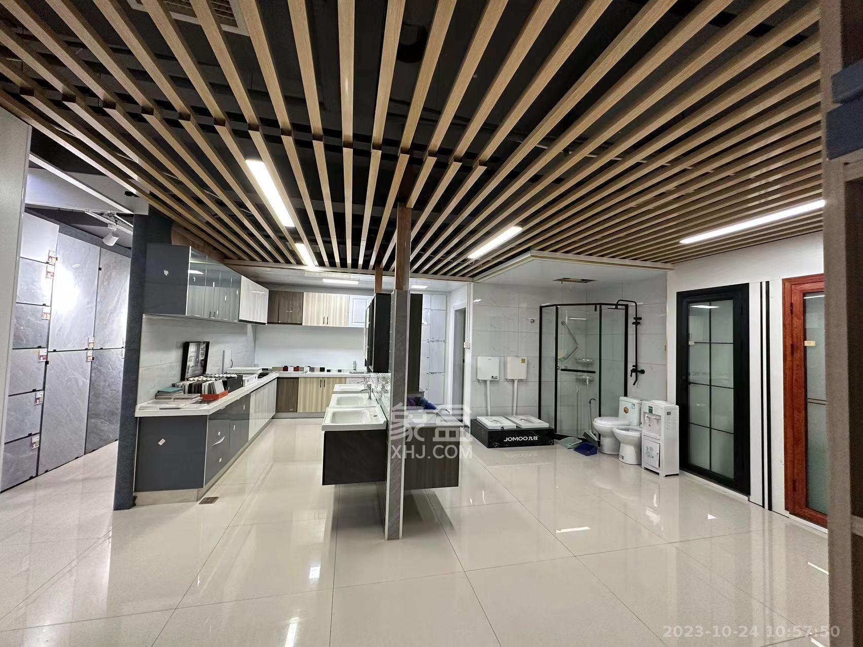 开源鑫贸大楼   200.0㎡      9000.0元/月室内图