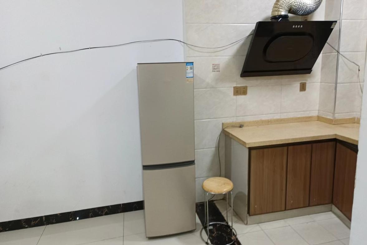 三元社区  2室1厅1卫    800.0元/月室内图