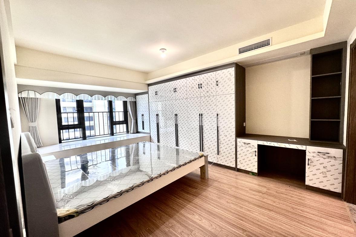 碧桂园翘楚棠  3室2厅2卫    2300.0元/月室内图1