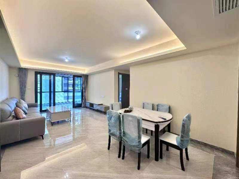 碧桂园翘楚棠  3室2厅2卫    2300.0元/月室内图