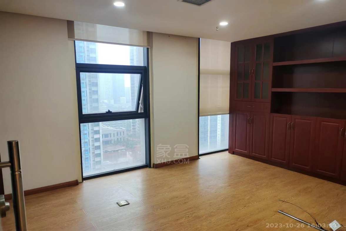 神农文化休闲街（华人街）  1室1厅1卫    8000.0元/月室内图