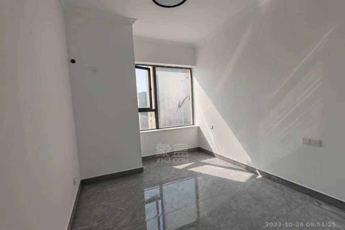 中建江湾壹号  1室1厅1卫    1700.0元/月室内图