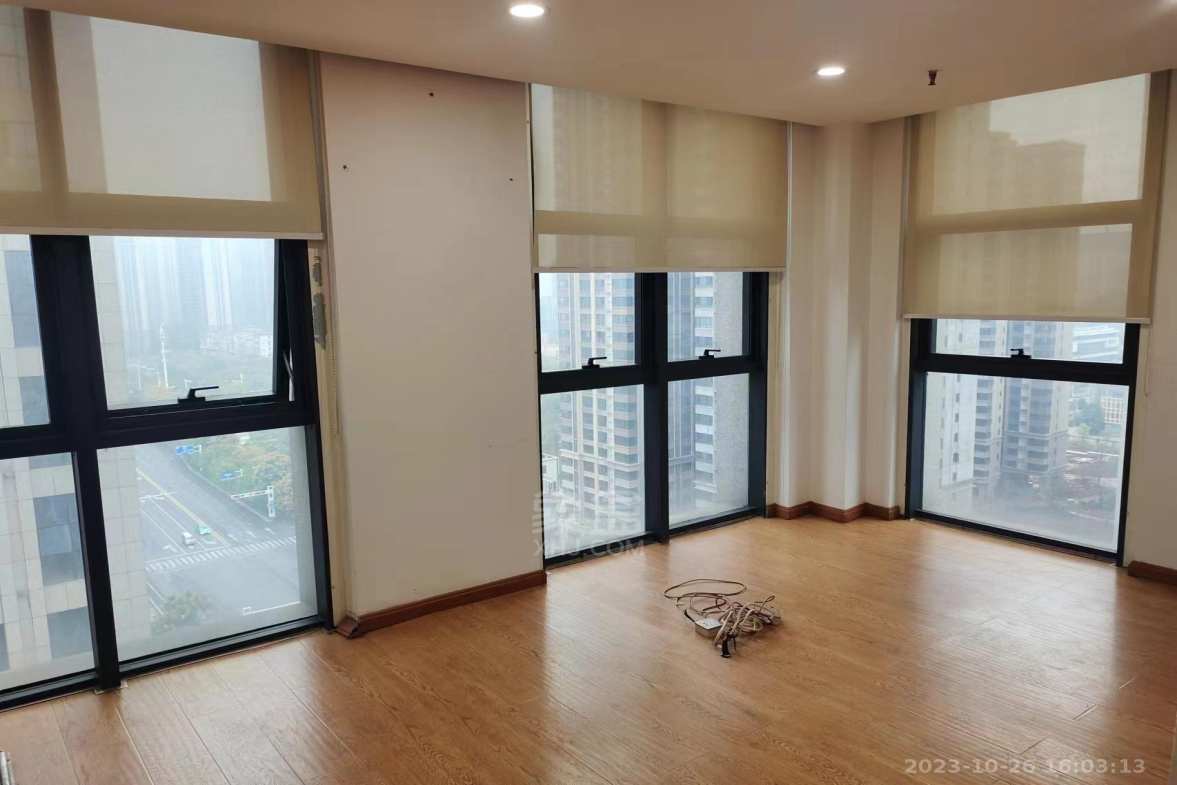 神农文化休闲街（华人街）  1室1厅1卫    8000.0元/月室内图