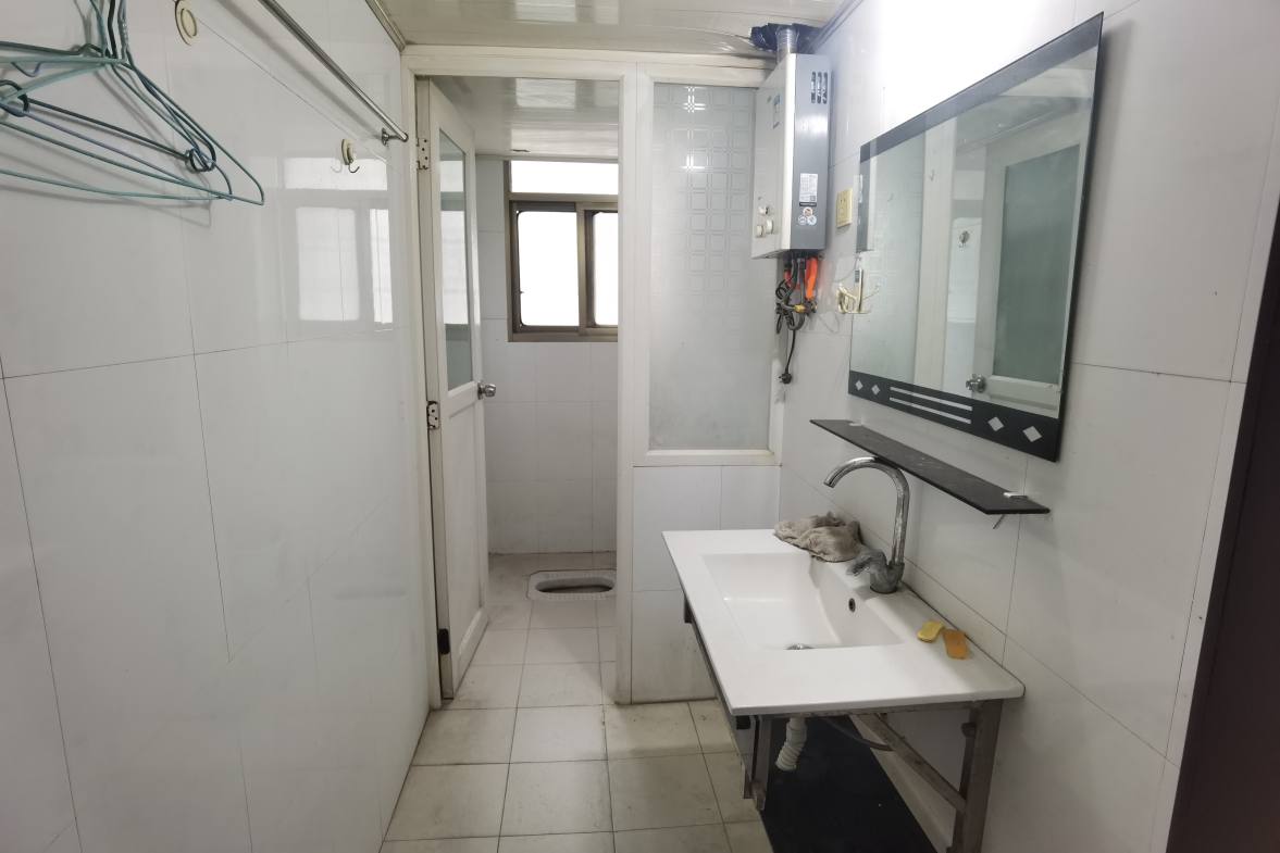 春园步行街--金街  3室2厅1卫    1200.0元/月室内图