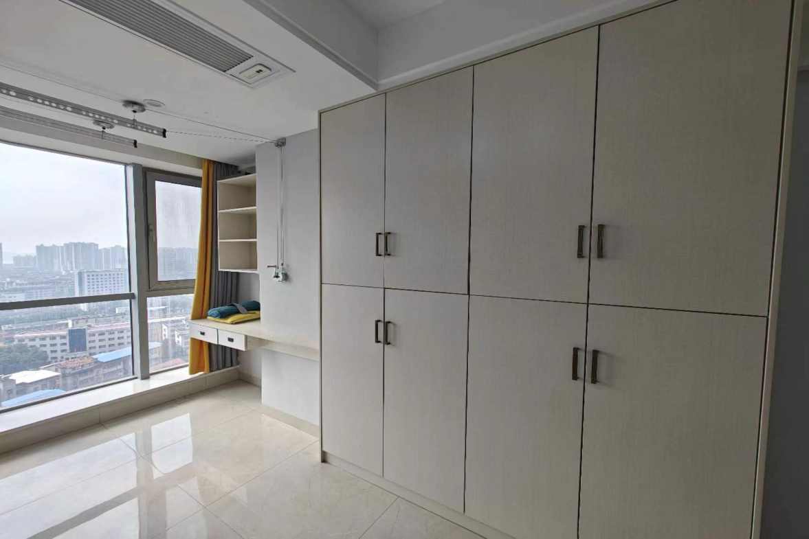 友阿国际  1室0厅1卫    2000.0元/月 友阿国际  1室0厅1卫    2000.0元/月室内图