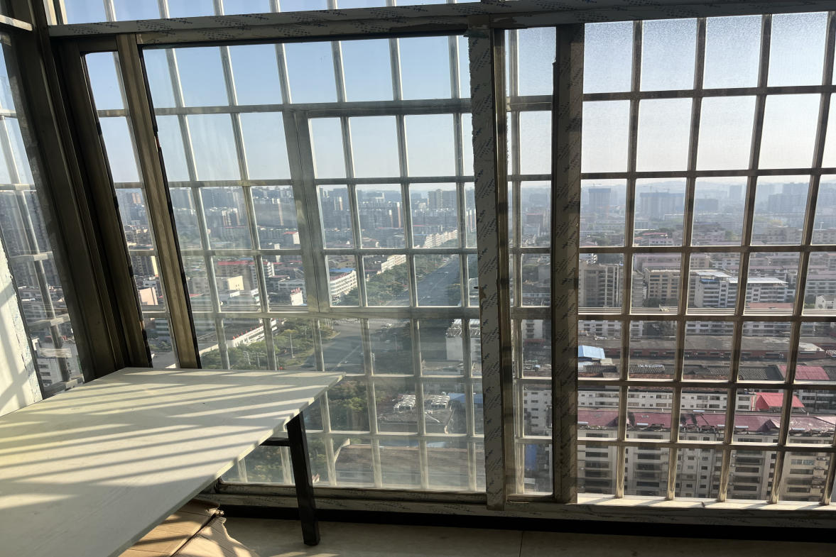 星海名都  2室1厅1卫    39.8万客厅