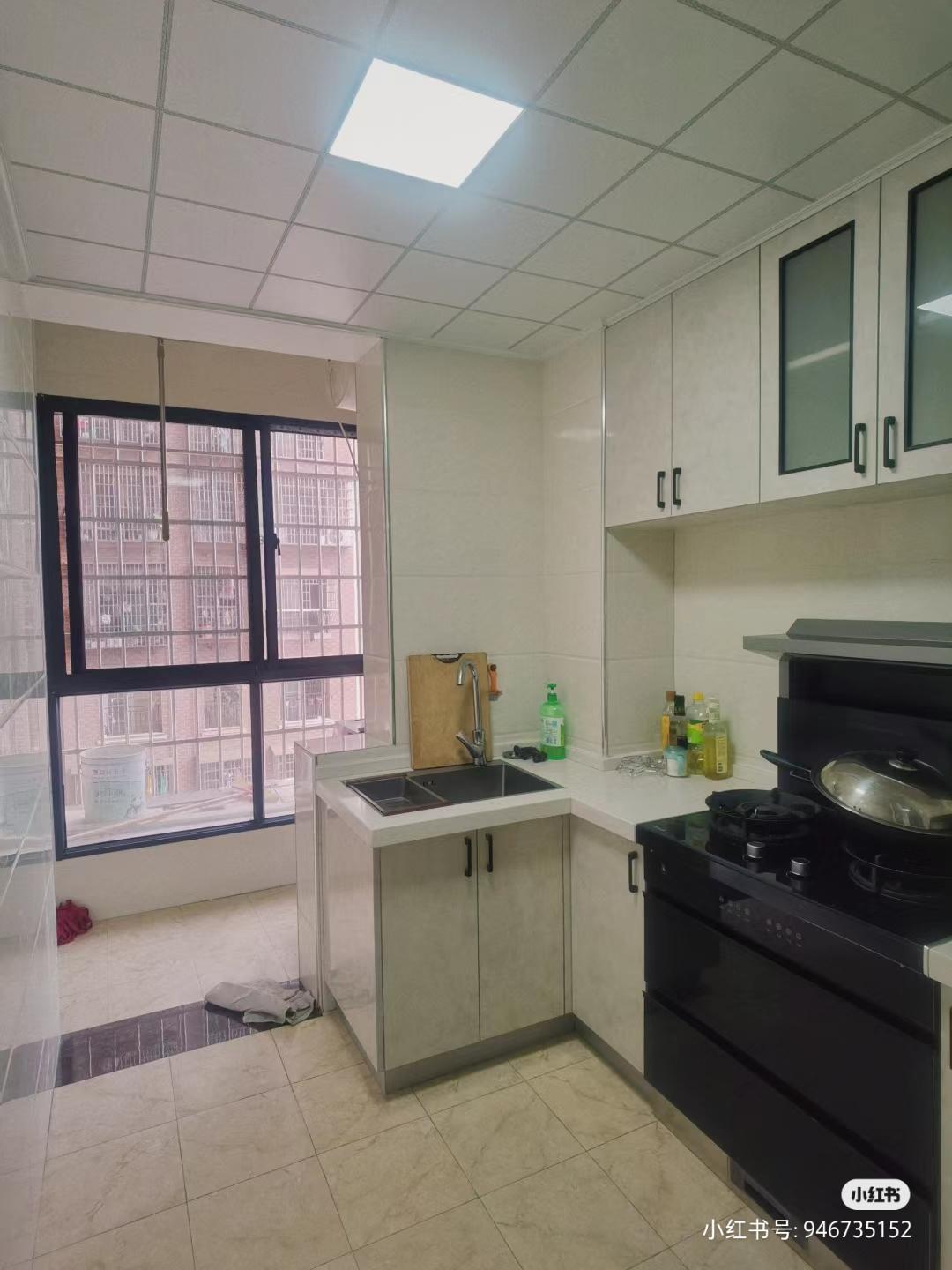 鹏泰路桥大厦  1室2厅1卫    1400.0元/月室内图