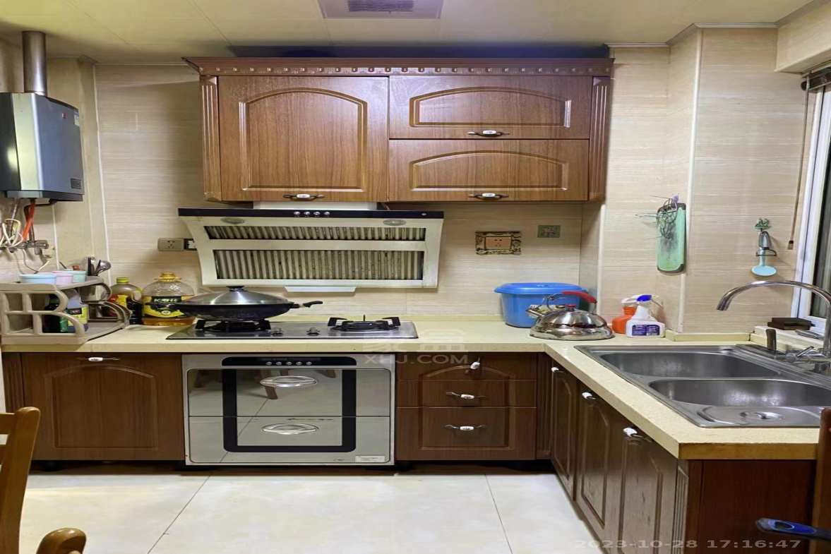 汇宇芳庭  2室2厅1卫    1300.0元/月室内图