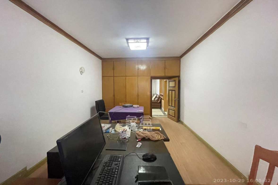 望开宿舍  5室2厅2卫   3000.00元/月室内图