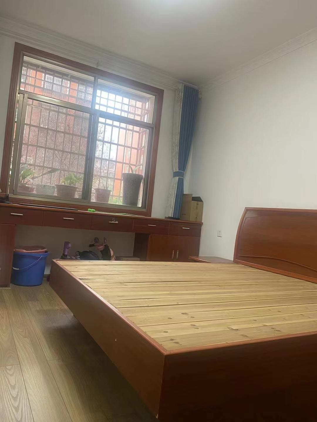 西街印象  3室2厅2卫    1500.0元/月室内图