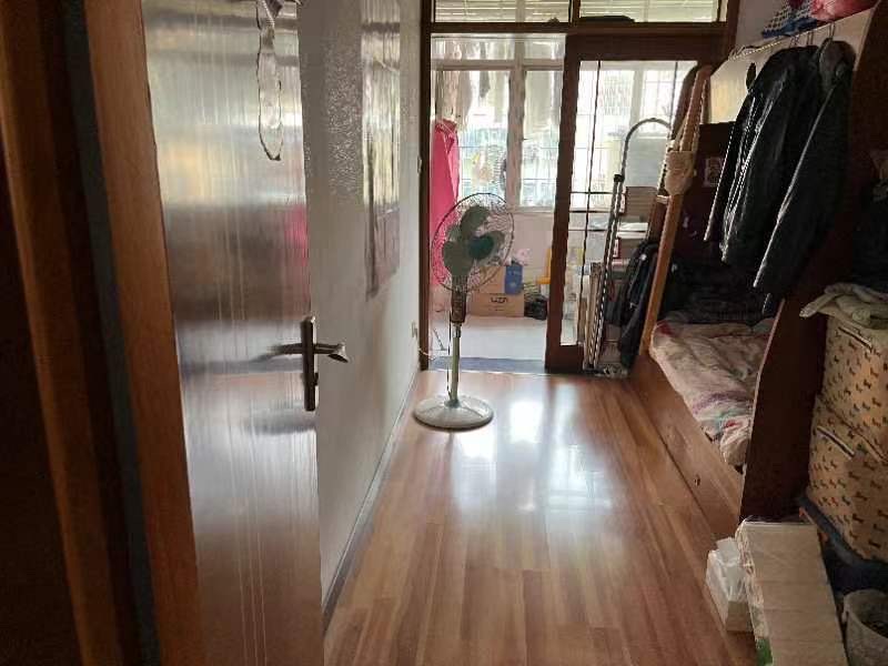 东星花园  3室2厅2卫    55.8万