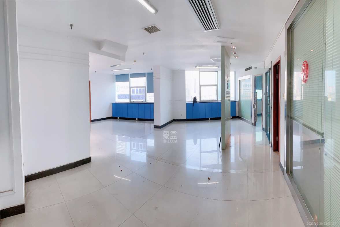 第一大道 5室1厅0卫 10000.0元/月 第一大道 5室1厅0卫 10000.0元/月室内图