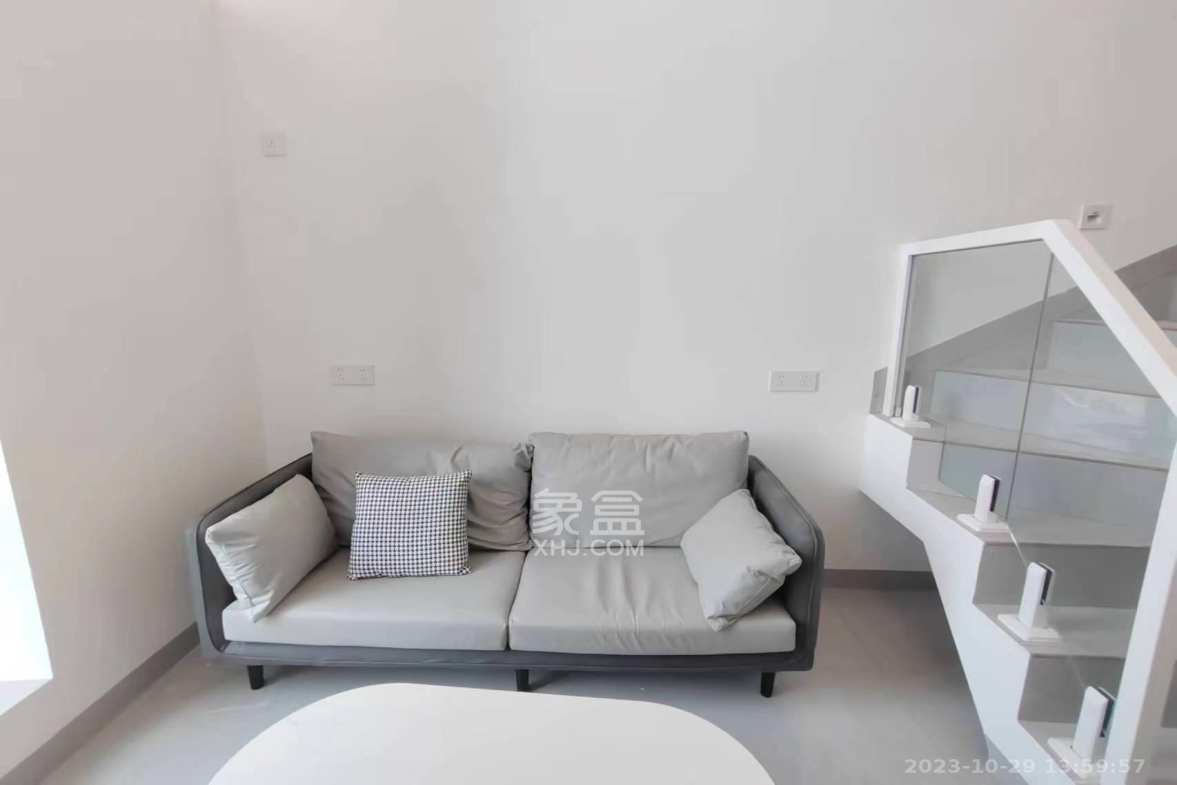 珠江花城好世界  1室1厅1卫    2200.0元/月室内图1