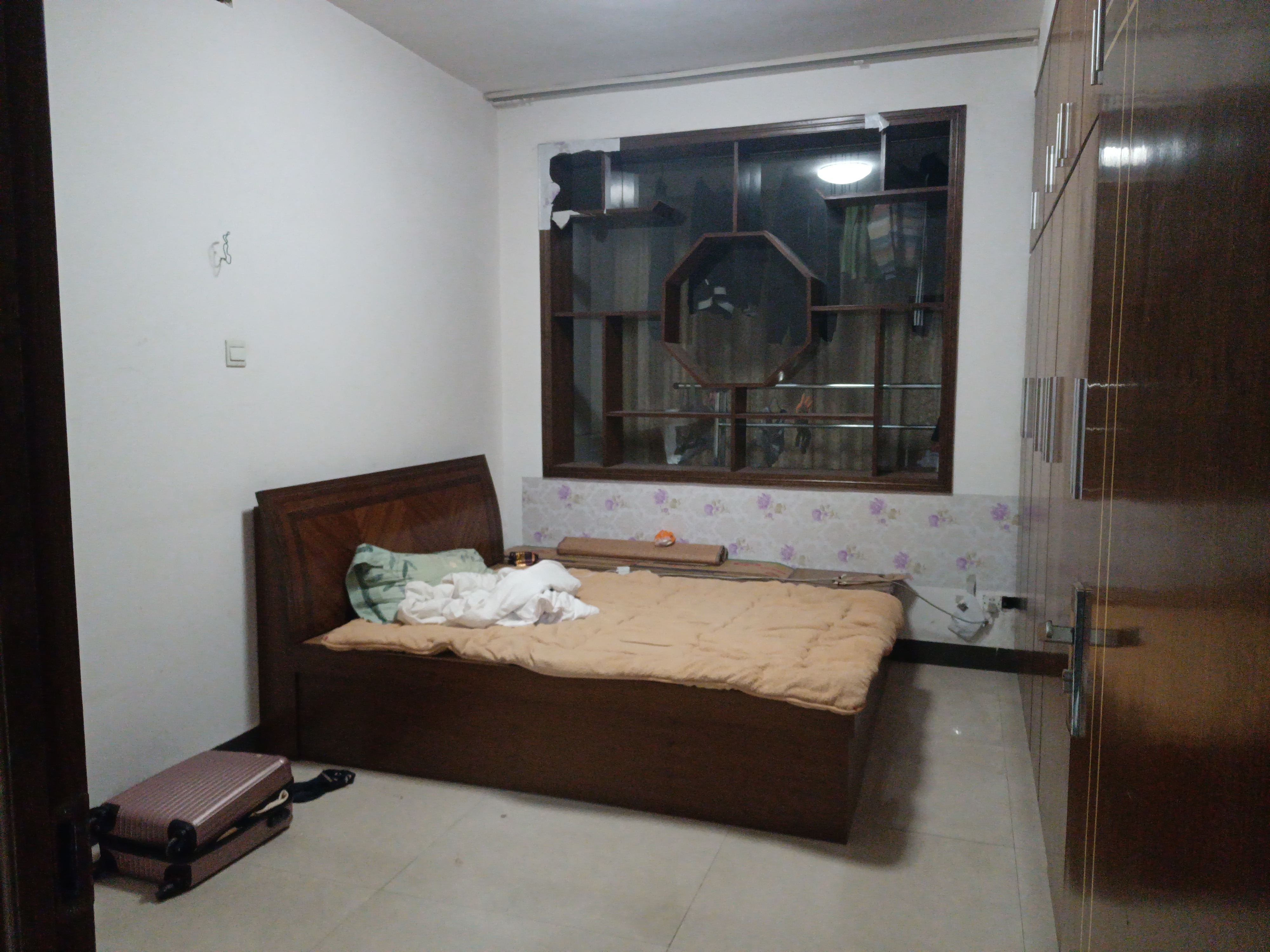 富康园小区  3室2厅2卫    49.8万