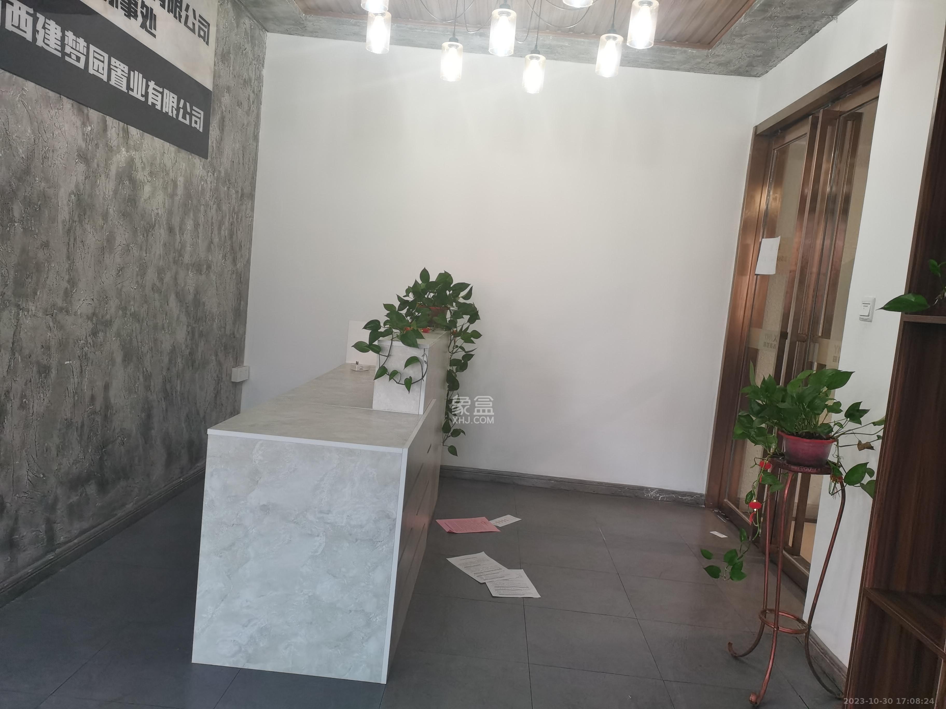 汇财中心   200.0㎡     8000.00元/月室内图