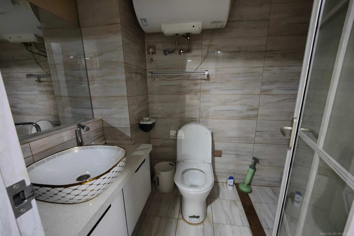 保利国际广场 1室1厅1卫 2600.0元/月 保利国际广场 1室1厅1卫 2600.0元/月室内图