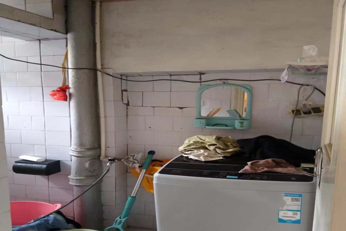 洪家洲涟钢厂宿舍  2室1厅1卫    550.0元/月室内图