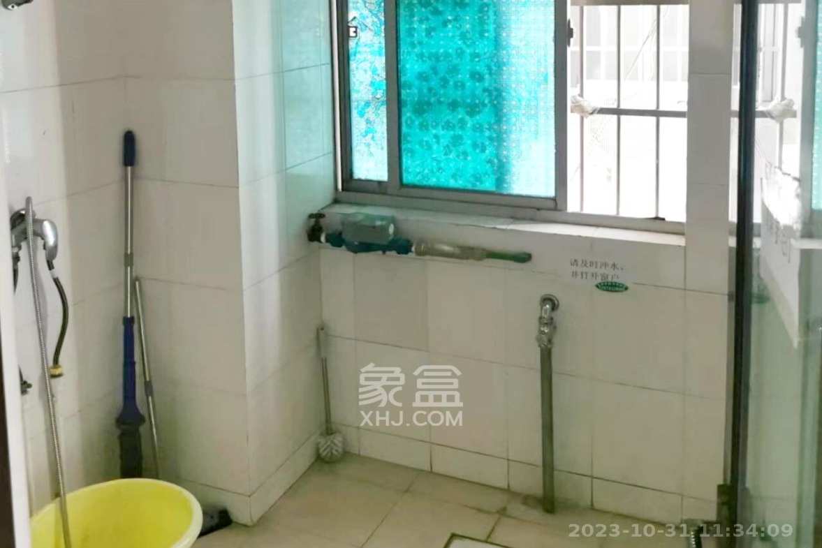 新世界百货（湖南供销大厦）  4室2厅1卫   6500.00元/月室内图
