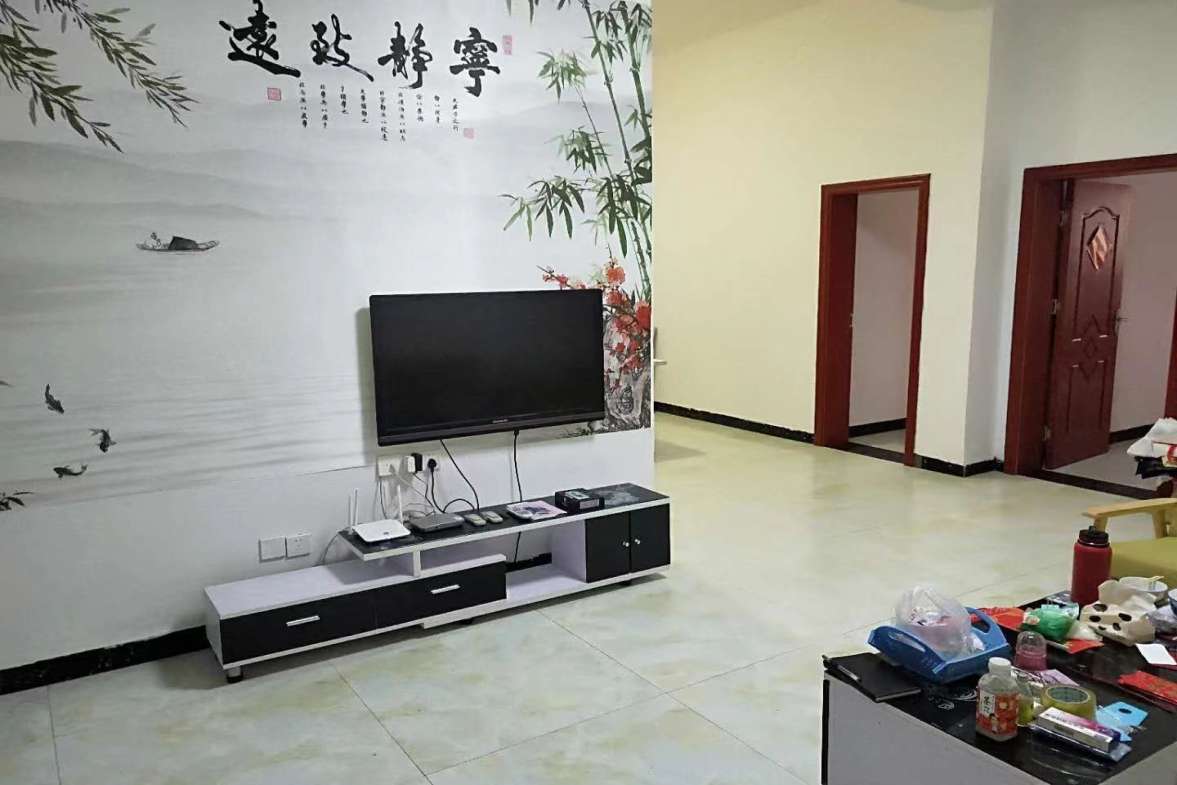 名牌大厦  4室2厅1卫   55.00万室内图