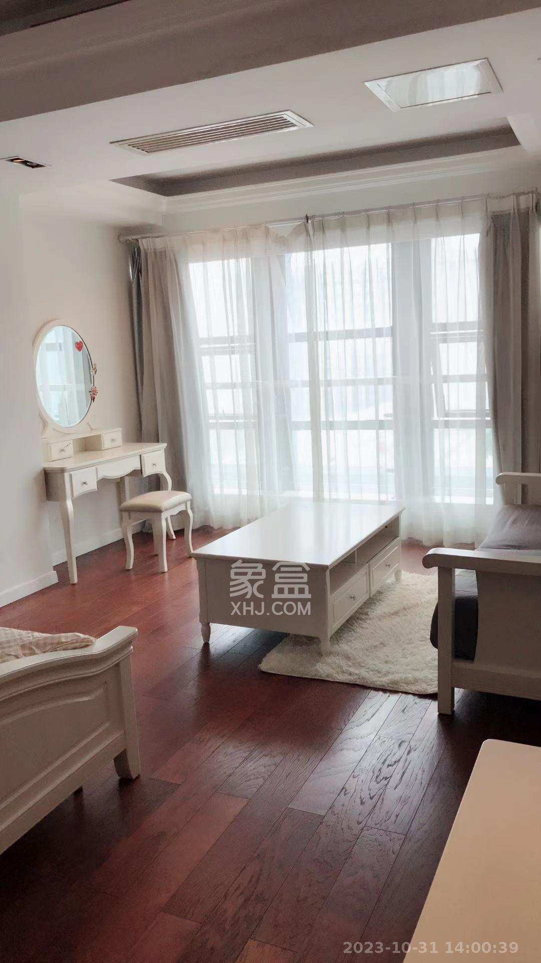 壹号公馆  1室1厅1卫    2800.0元/月 壹号公馆  1室1厅1卫    2800.0元/月室内图