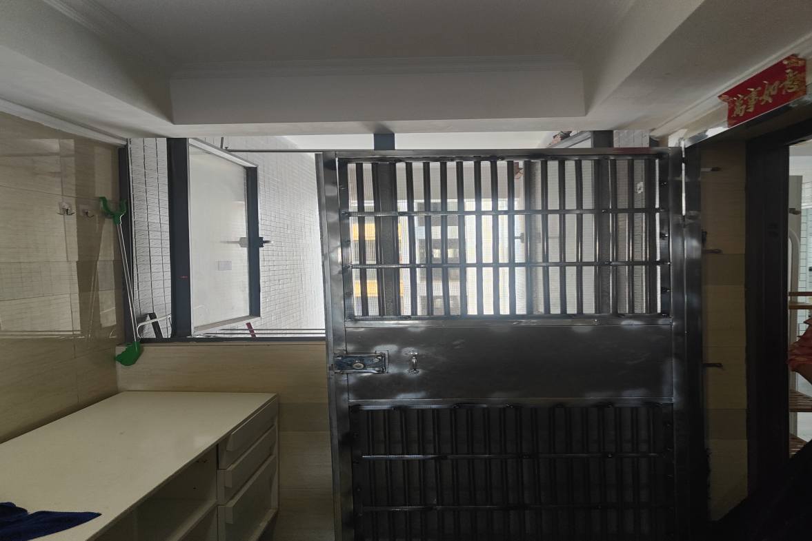 珠江愉景新城  2室1厅1卫   1500.00元/月室内图
