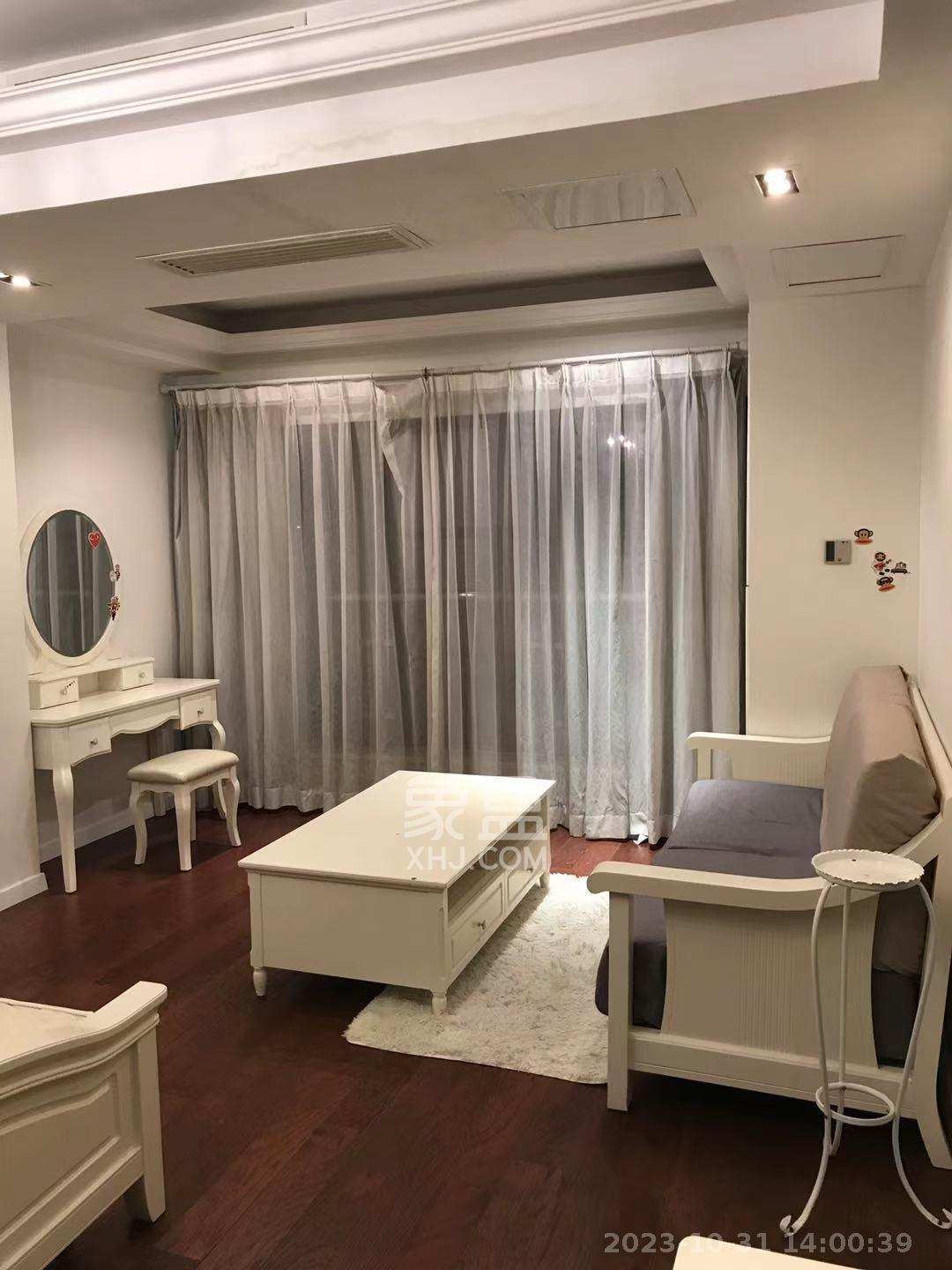 壹号公馆  1室1厅1卫    2800.0元/月 壹号公馆  1室1厅1卫    2800.0元/月室内图