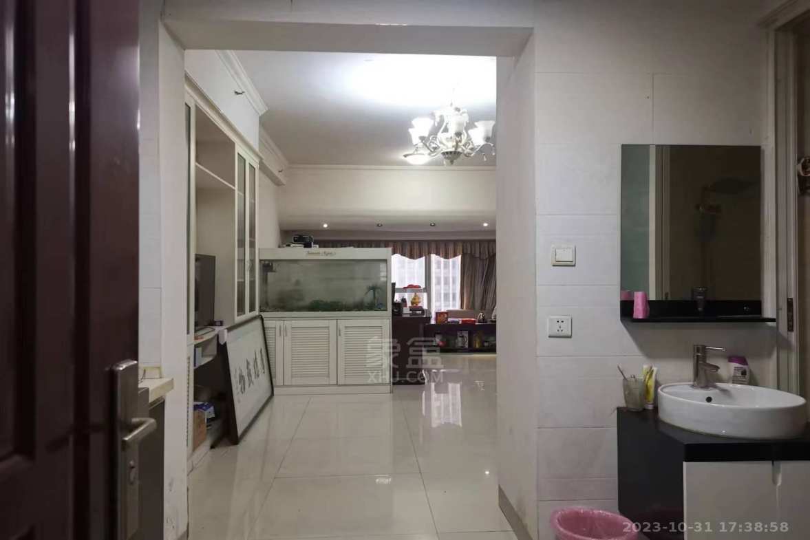 金轮时代广场 1室1厅1卫 1600.0元/月 金轮时代广场 1室1厅1卫 1600.0元/月室内图