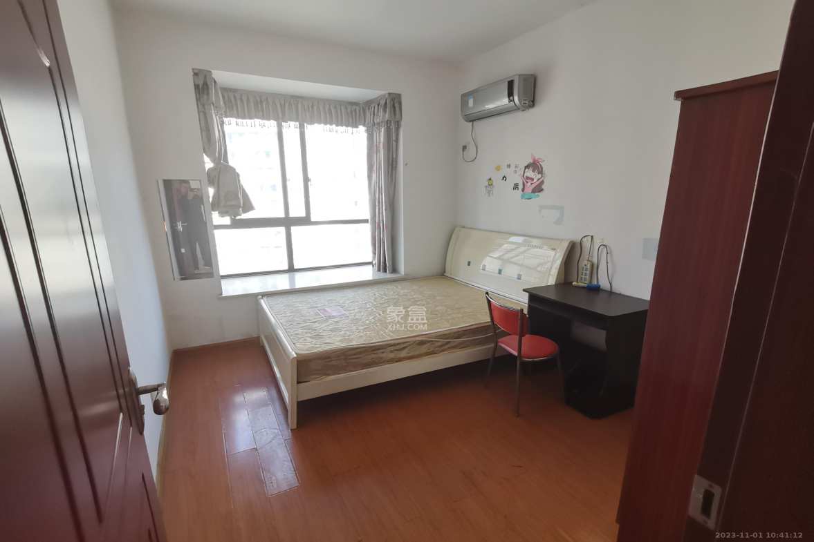 湘江世纪城豪江苑 3室2厅2卫 2200.0元/月 湘江世纪城豪江苑 3室2厅2卫 2200.0元/月室内图