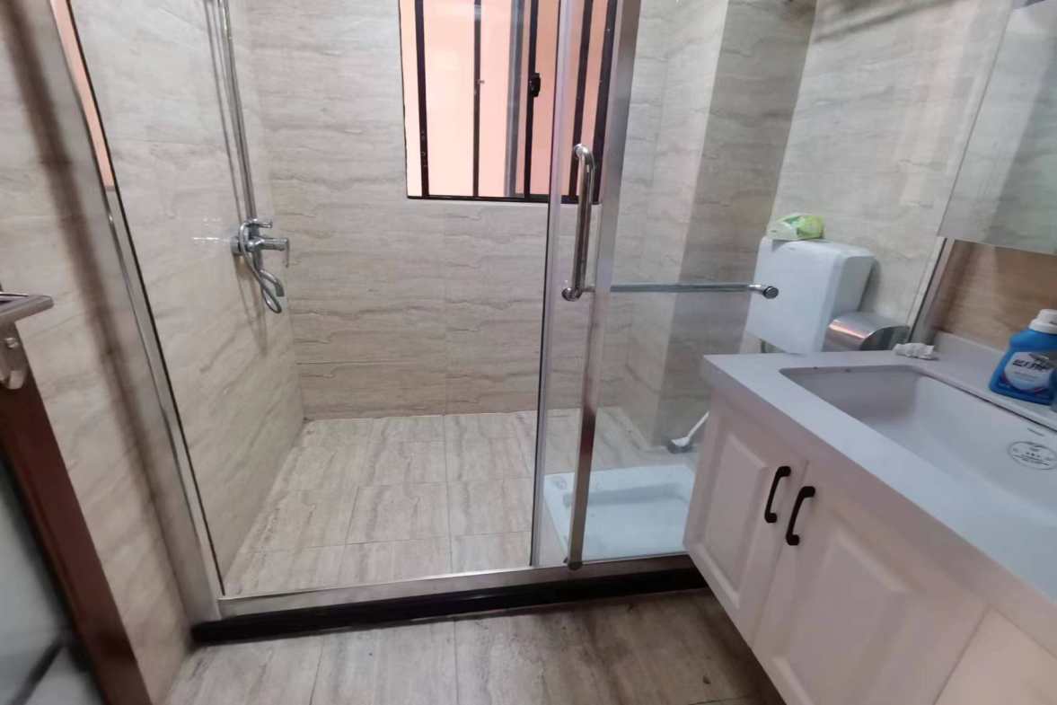 天邦.新龙苑  3室2厅1卫    1800.0元/月室内图