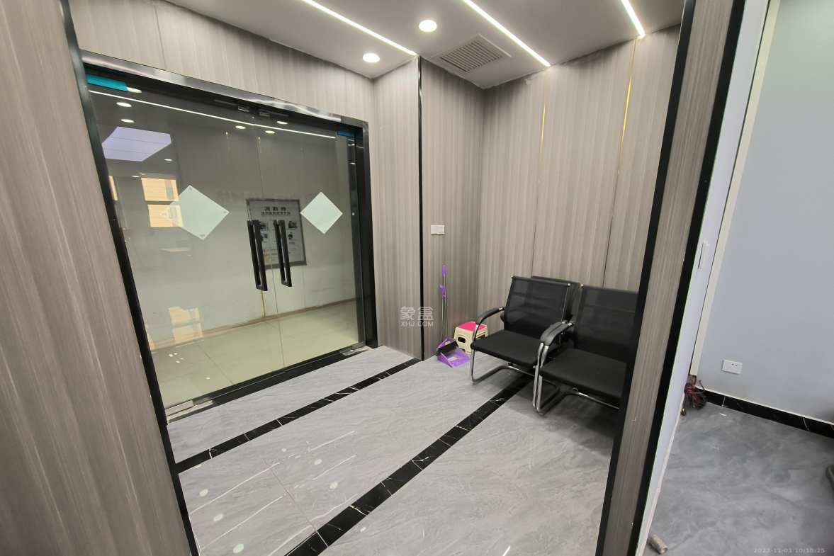 华润置地广场二期 1室1厅1卫 4500.0元/月 华润置地广场二期 1室1厅1卫 4500.0元/月室内图