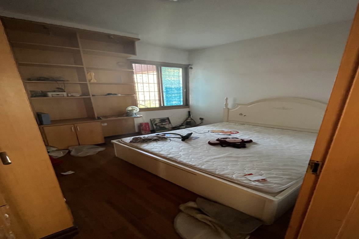 广成大厦 3室2厅2卫 89.0万 广成大厦 3室2厅2卫 89.0万客厅