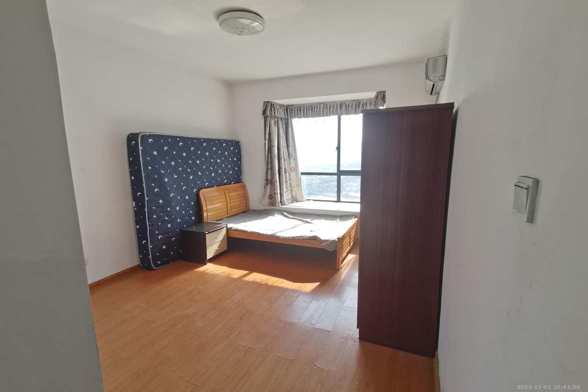 湘江世纪城豪江苑 3室2厅2卫 2200.0元/月 湘江世纪城豪江苑 3室2厅2卫 2200.0元/月室内图