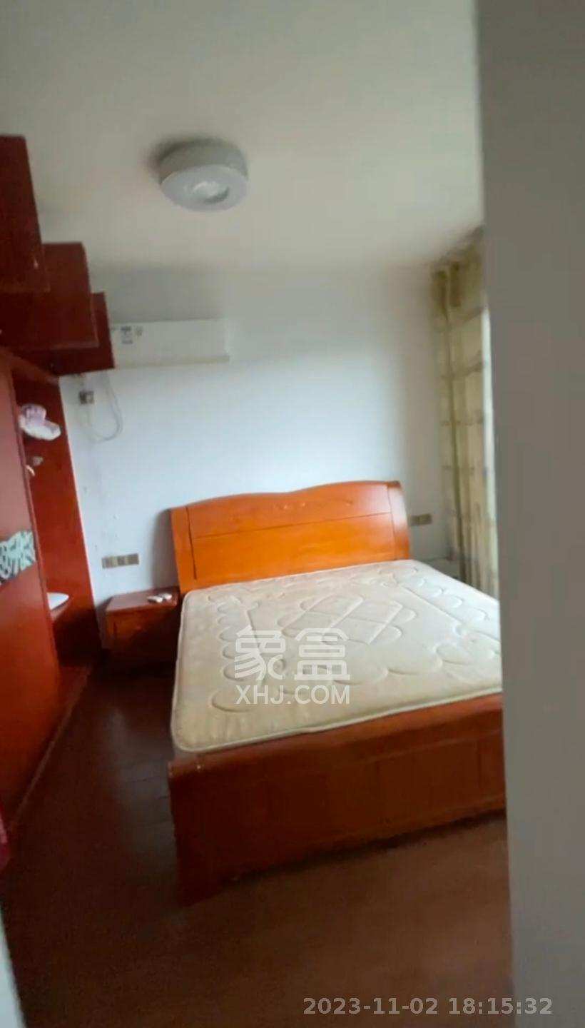 雨花公馆(紫苔名苑)  3室2厅2卫    3000.0元/月 雨花公馆(紫苔名苑)  3室2厅2卫    3000.0元/月室内图