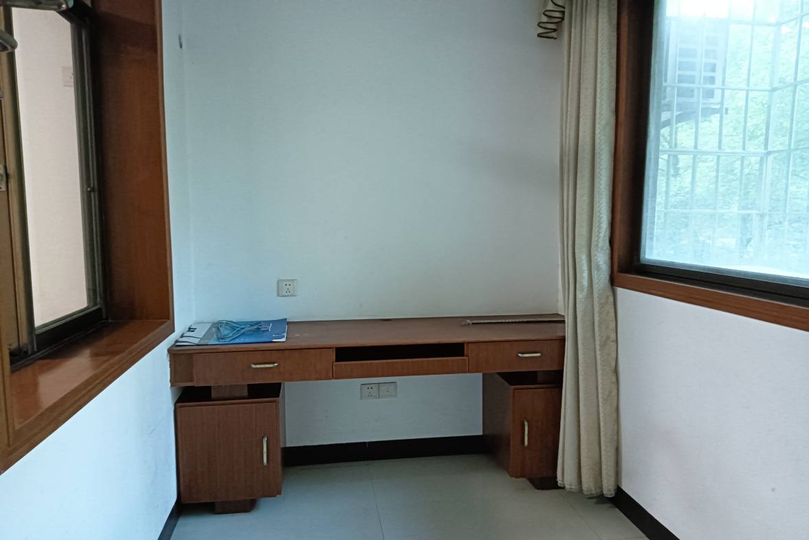 大同山庄 3室1厅1卫 800.0元/月 大同山庄 3室1厅1卫 800.0元/月室内图