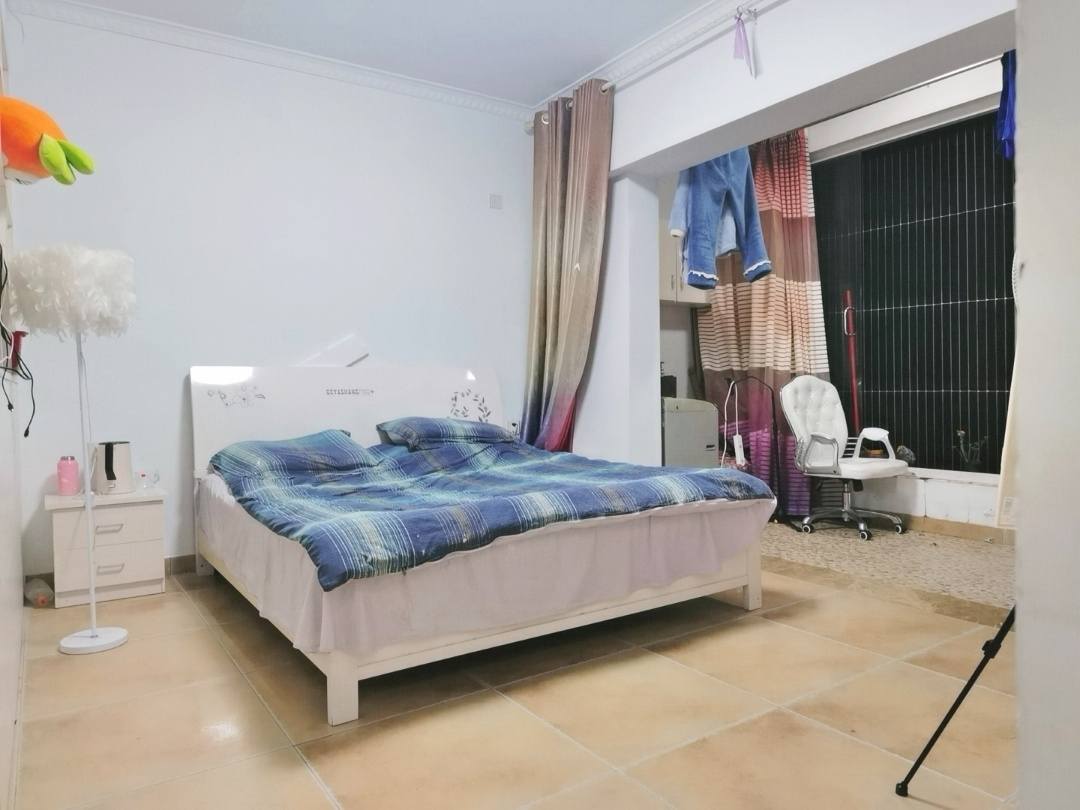 吉泰领寓  1室1厅1卫    50.0万卧室