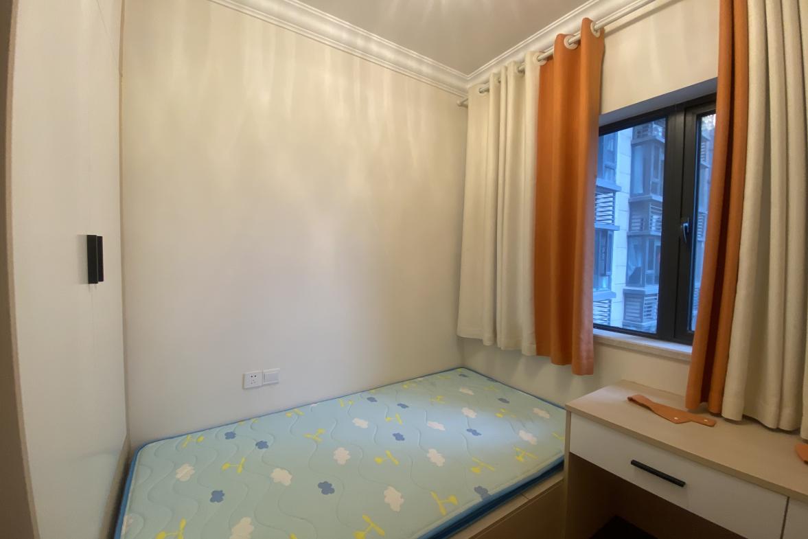 恒大绿洲  2室2厅1卫    1700.0元/月 恒大绿洲  2室2厅1卫    1700.0元/月室内图